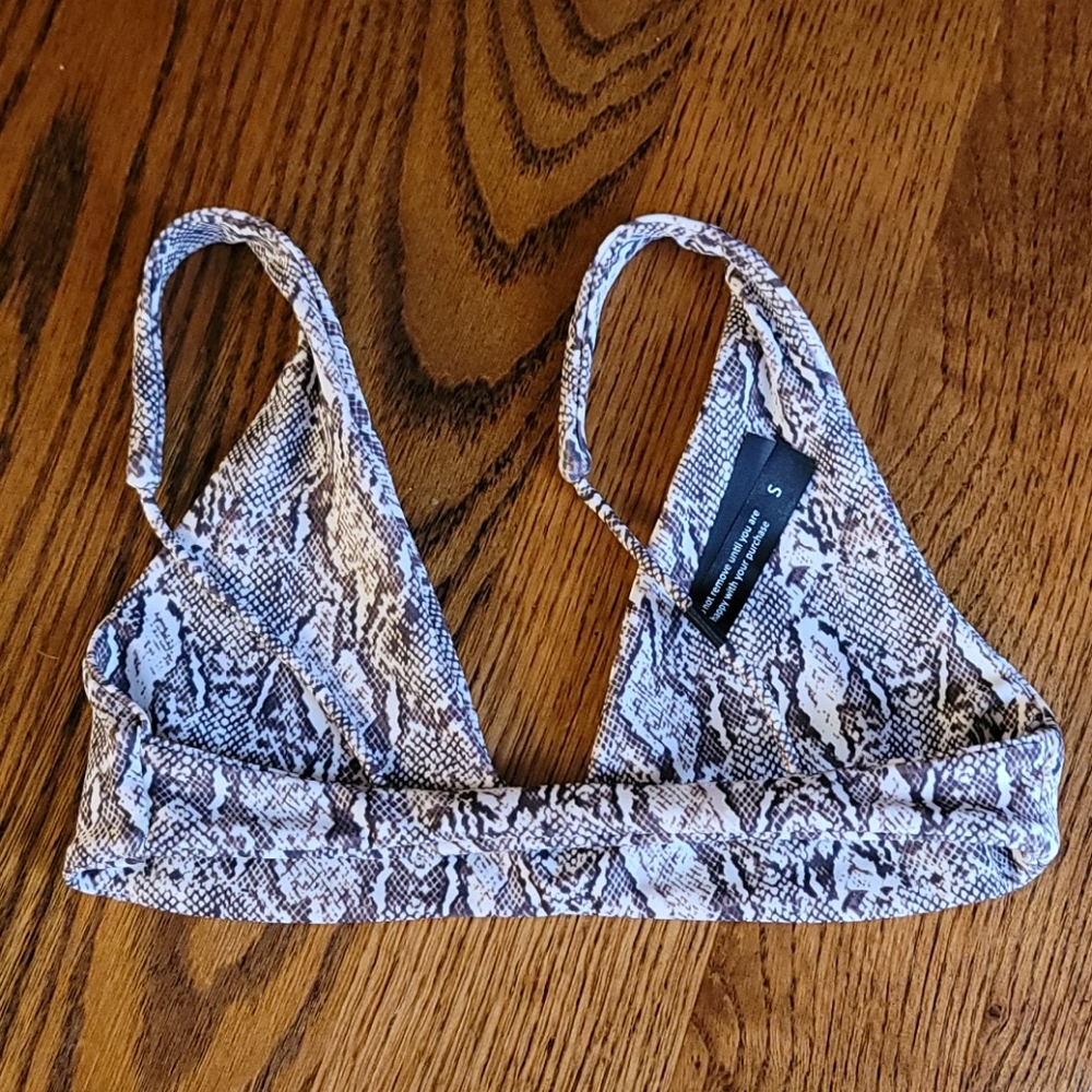 NWT Ark swimsuit top